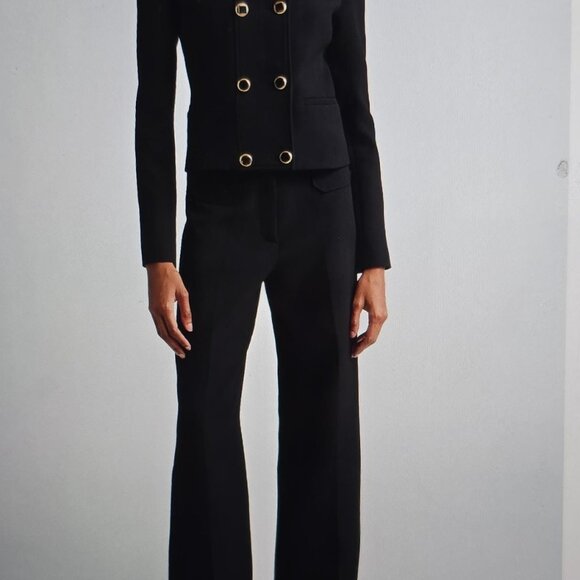 St. John Collection Double Breasted Stretch Crepe Crop Jacket - Picture 5 of 8